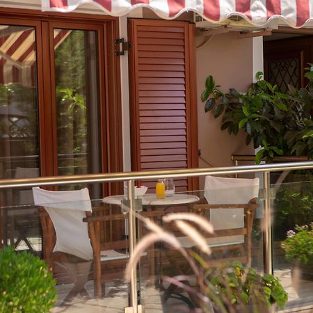 Athina Residence Нідрі Екстер'єр фото